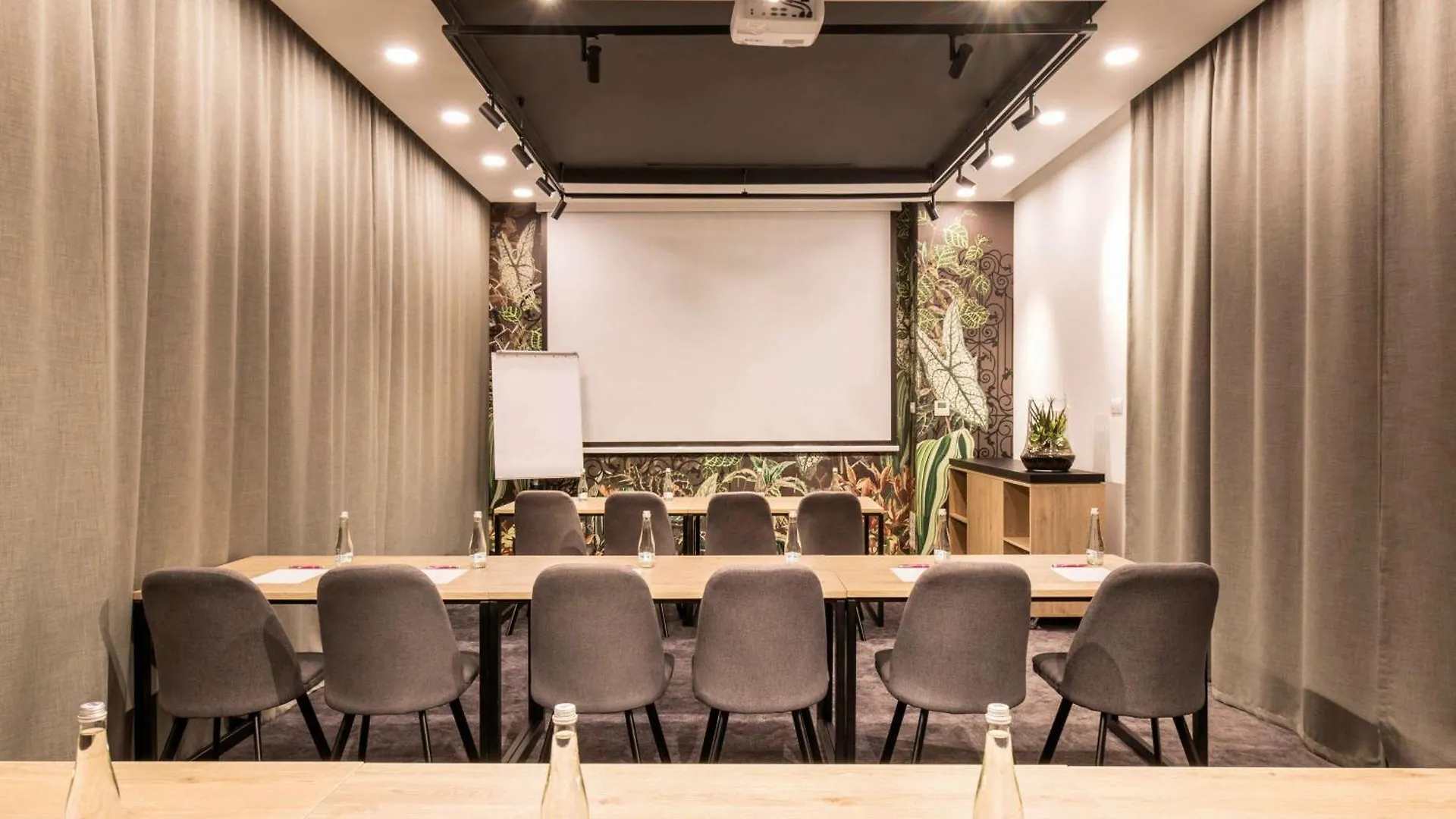 Ibis Styles Krakow East Hotel